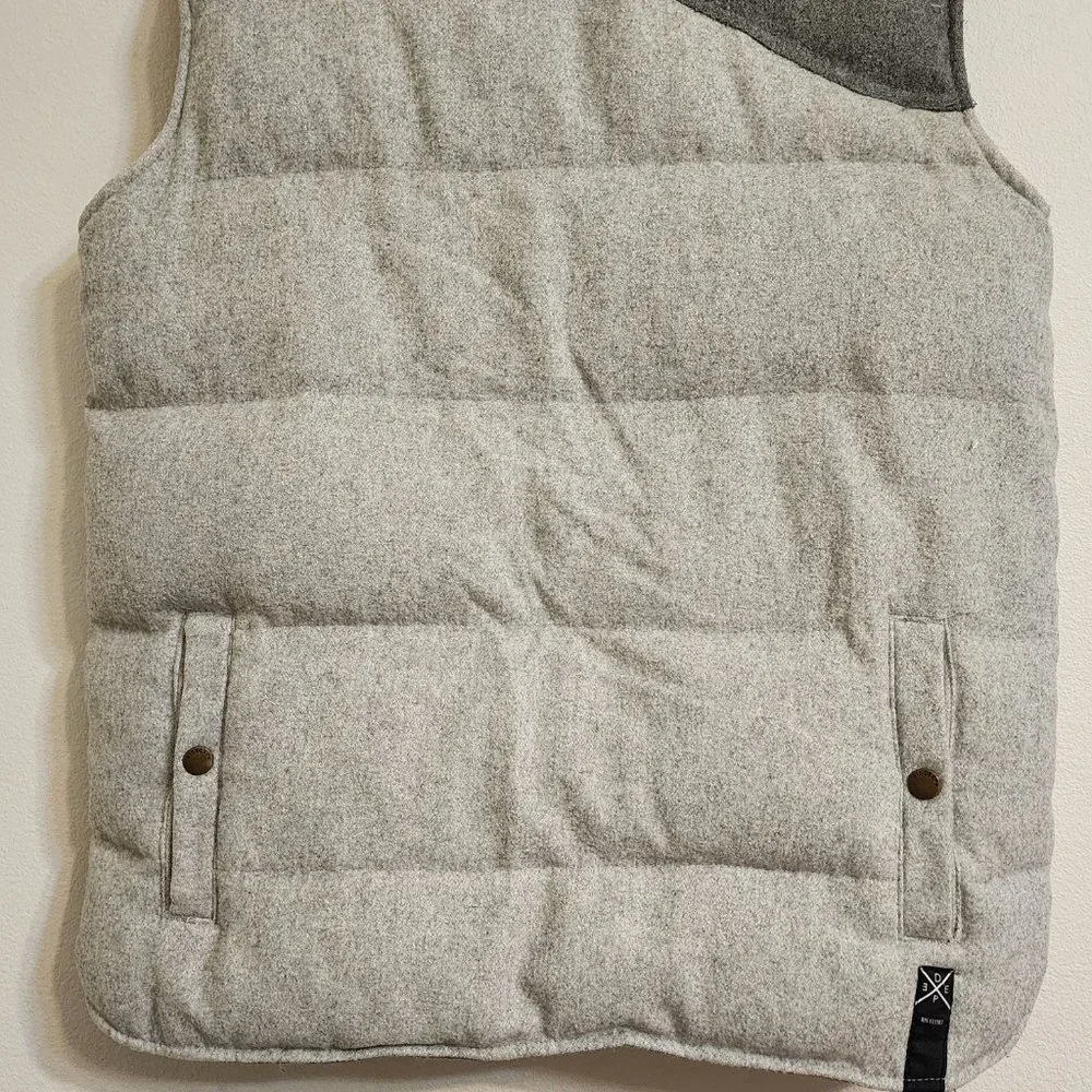10 Deep Men's Puffer Vest Jacket, Grey, Size L,Wool Blend, Outdoor, Casual. - Picture 8 of 16